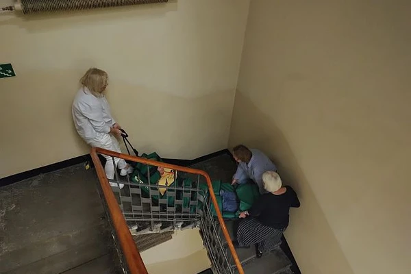 Foto-relacja ze szkolenia "Prowadzenie bezpiecznej ewakuacji z wykorzystaniem krzeseł transportowo-ewakuacyjnych Everest z uwzględnieniem osób ze szczególnymi potrzebami, w tym z niepełnosprawnościami".